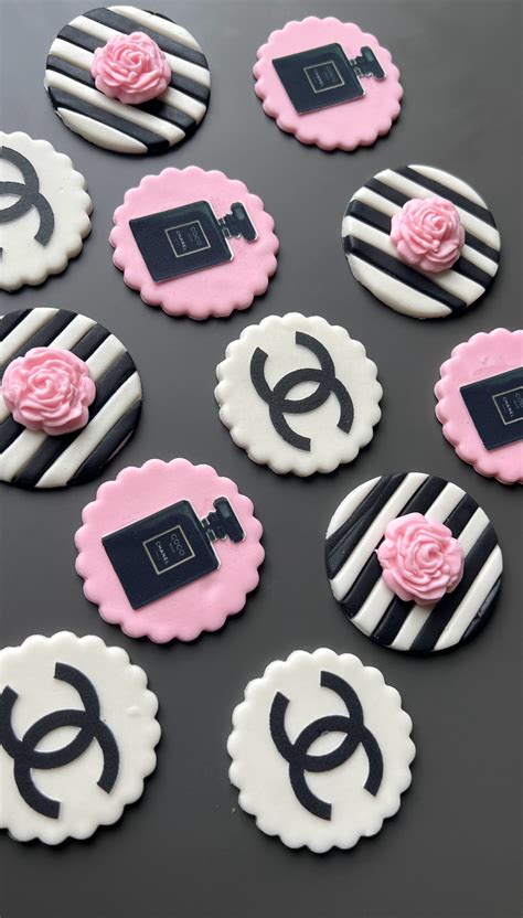 Edible Chanel Cupcake Toppers 